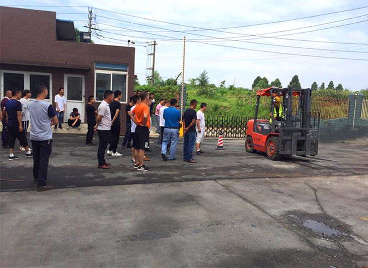 叉车培训科目5：上下坡练习